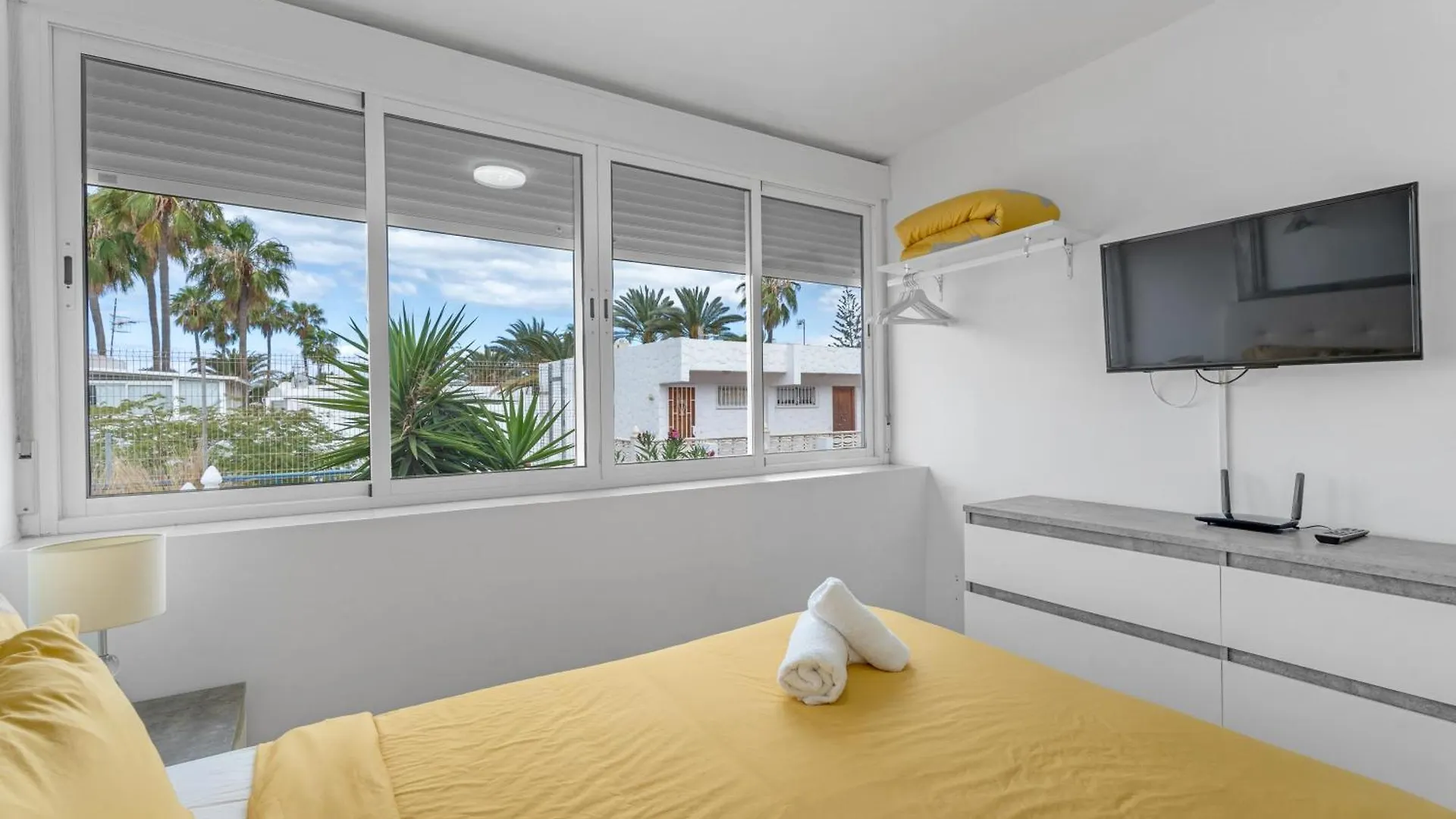 ארונה Costa Del Silencio Tenerife Sur